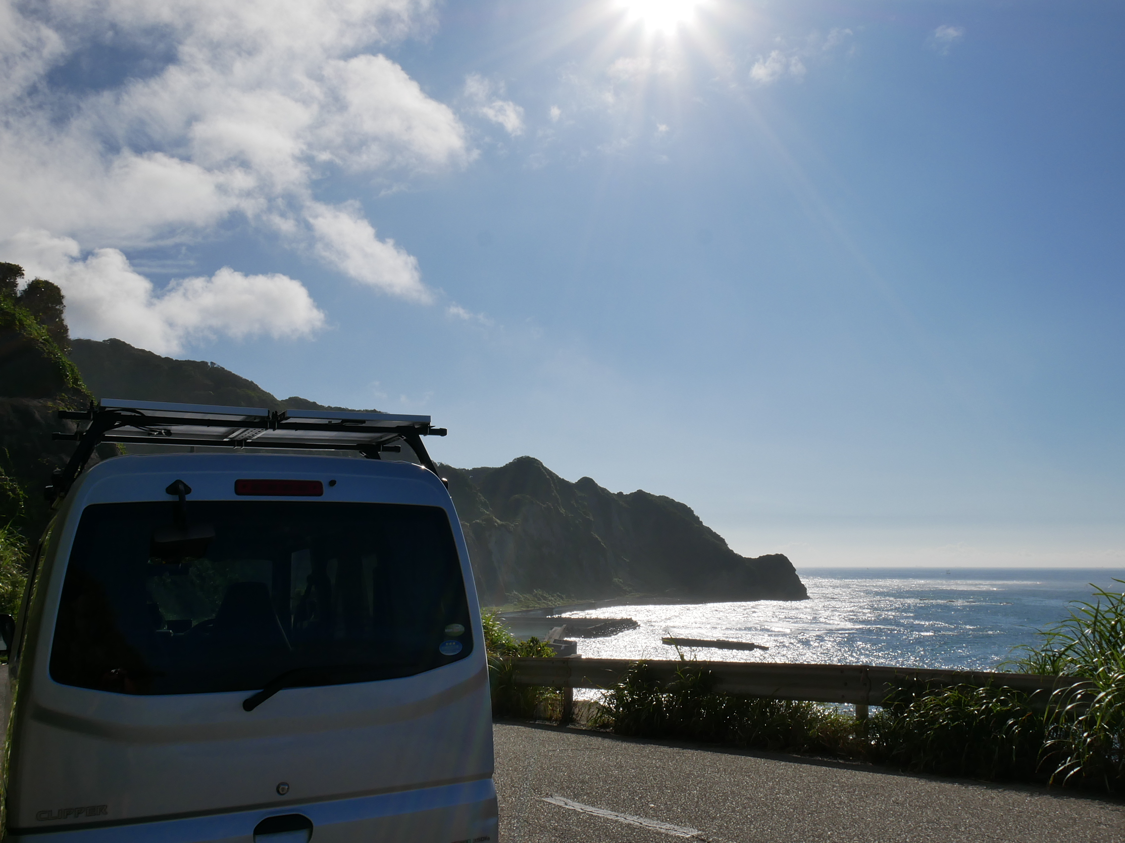 軽バンで車中泊 自作ソーラー発電 電気が使いきれない 旅遊び 旅と遊びを楽しむために