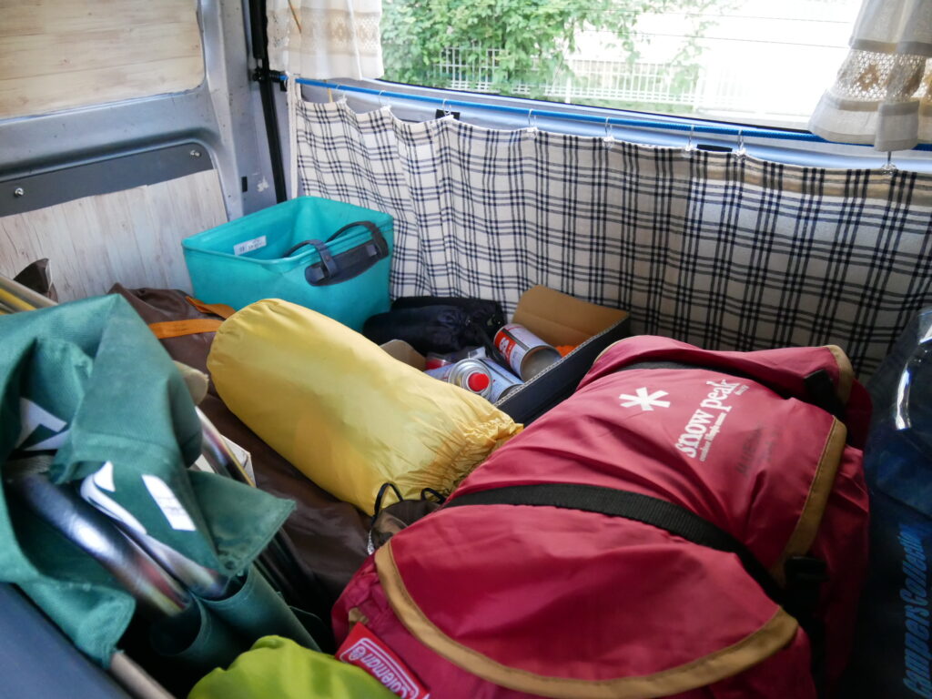旅の途中でソロキャンプで楽しむのもあり　たくさん荷物を積んでいける
