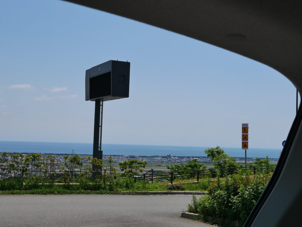 NEOPASA駿河湾沼津（下り）は一般道路から外専用駐車場に入れます。