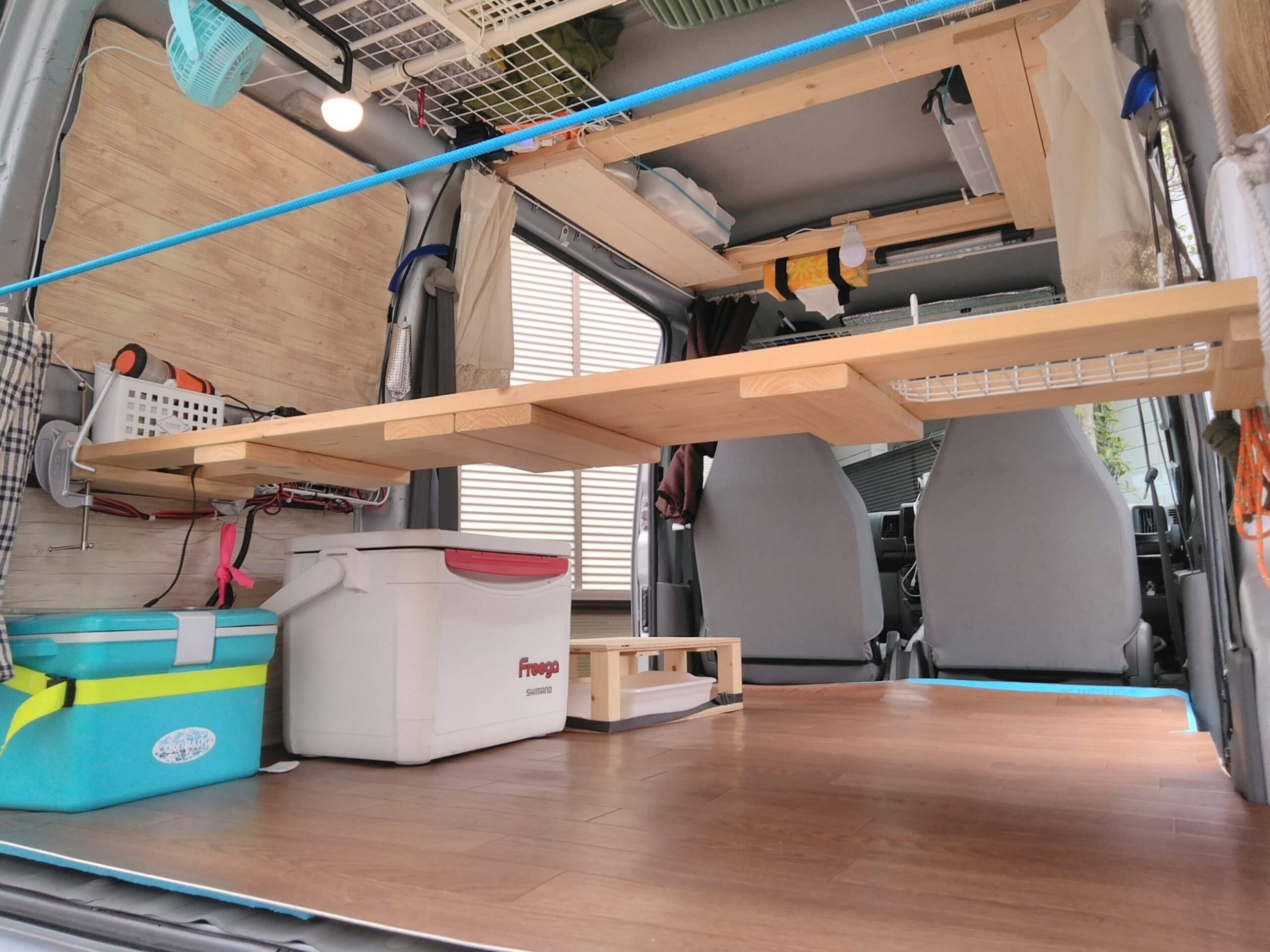 【車中泊DIY】フラット床の作り方と快適化のコツ